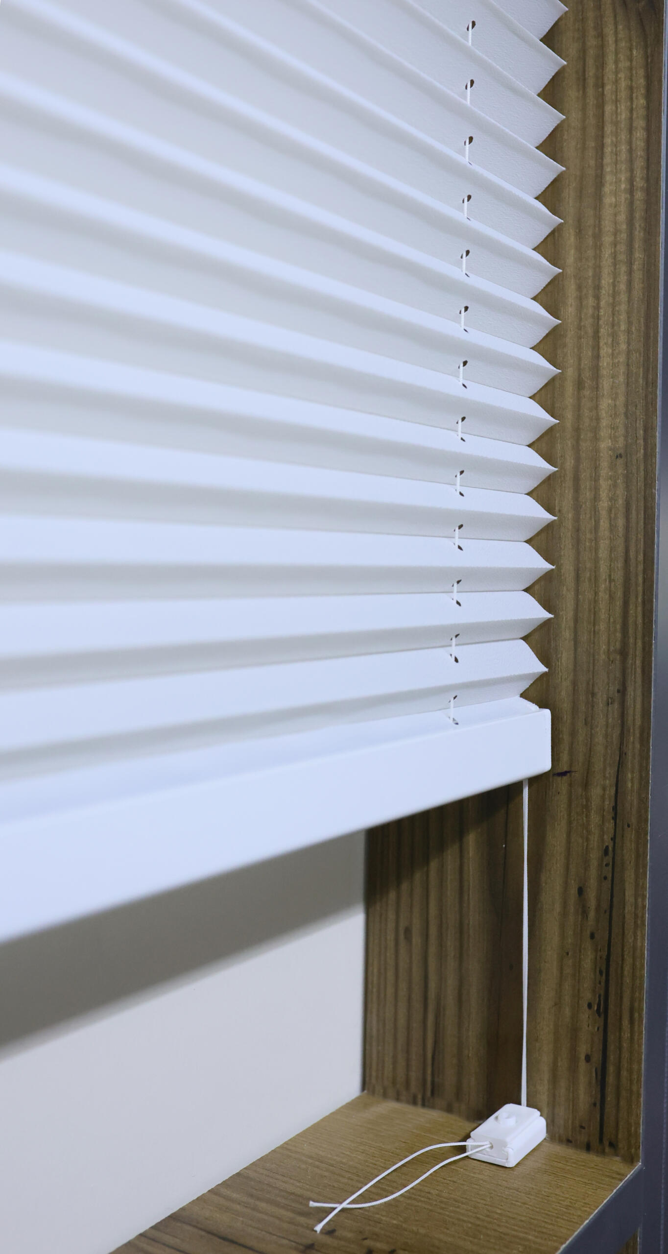 Beyaz Plise Katlanır Cam Balkon Perdesi – Ofis Perdesi – Mutfak Perdesi – Salon Perdesi - Görsel 3