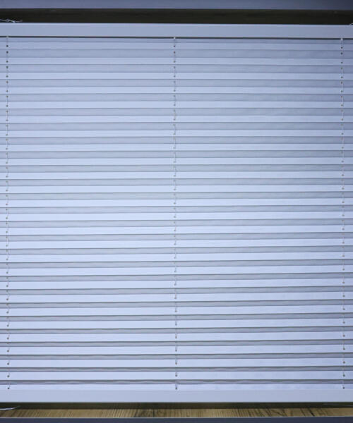 Gri Plise Katlanır Cam Balkon Perdesi – Ofis Perdesi – Mutfak Perdesi – Salon Perdesi